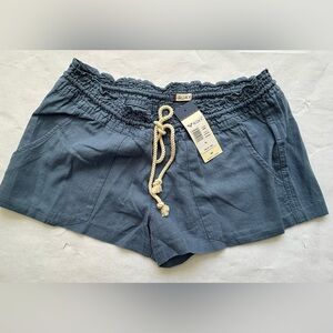 Roxy New With Tags Oceanside shorts Linen tie waist size XL blue